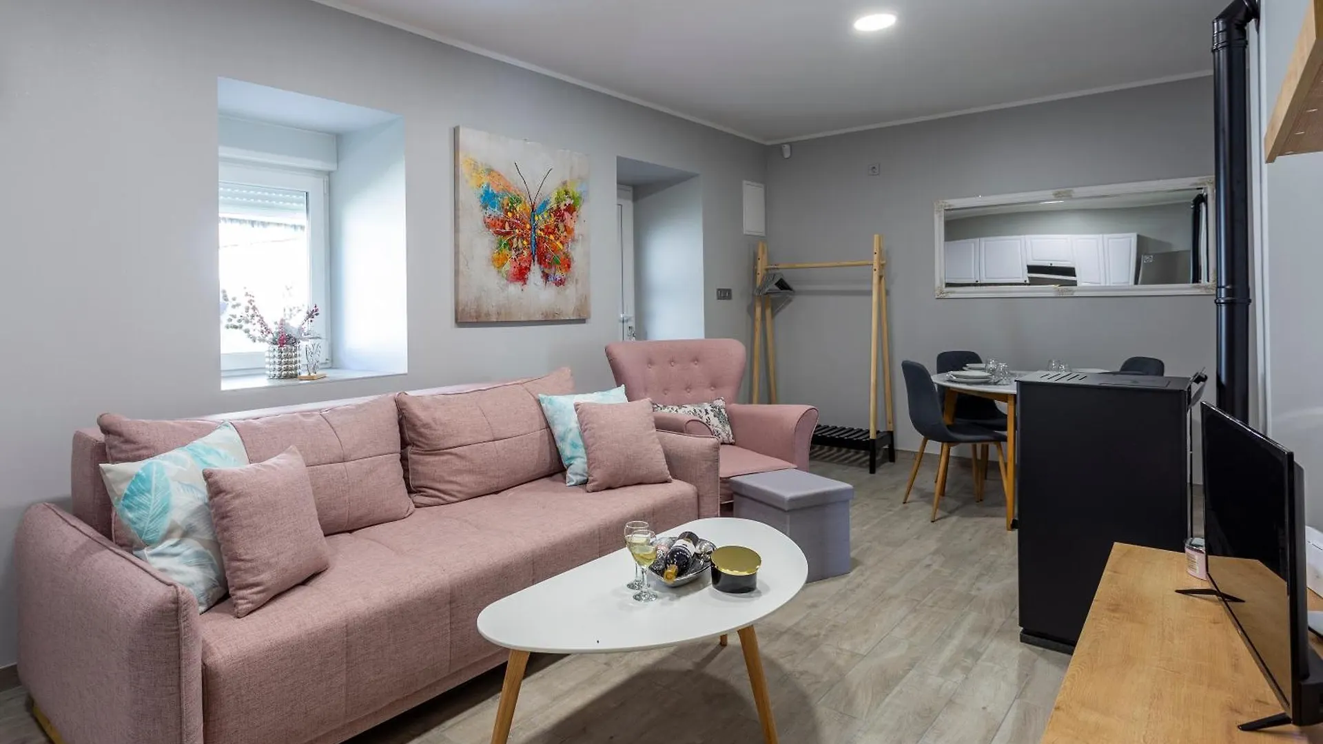Holiday Apartment Anna In Lokve